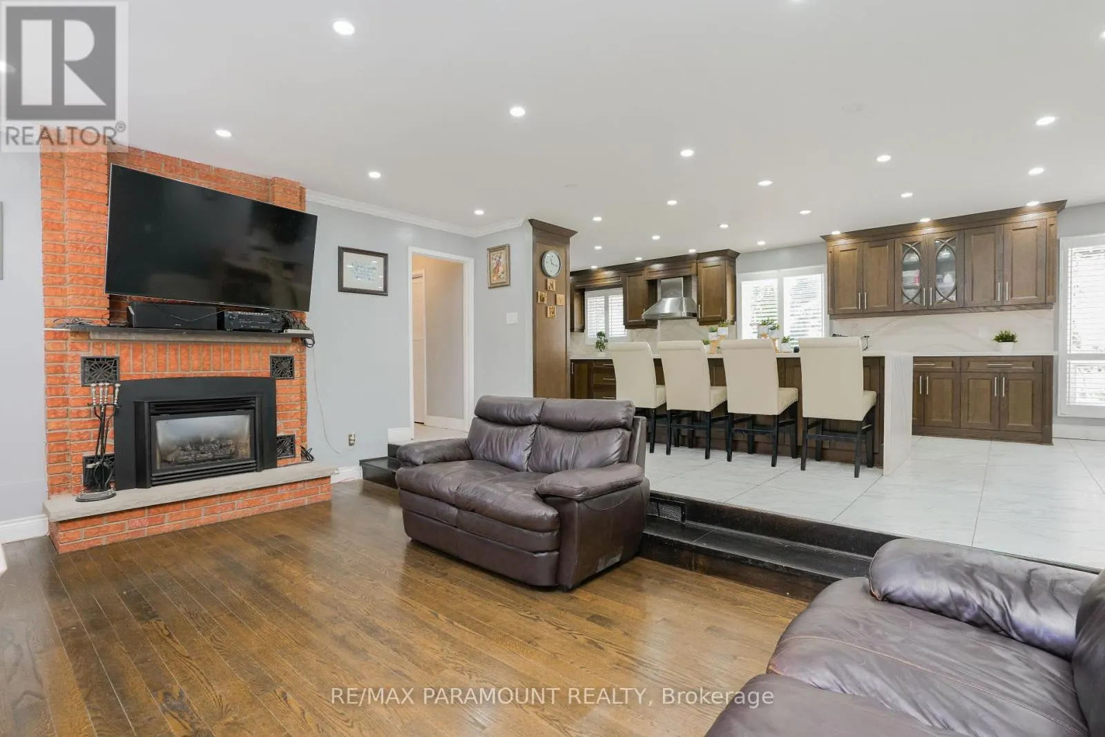 48 BOREHAM CIRCLE