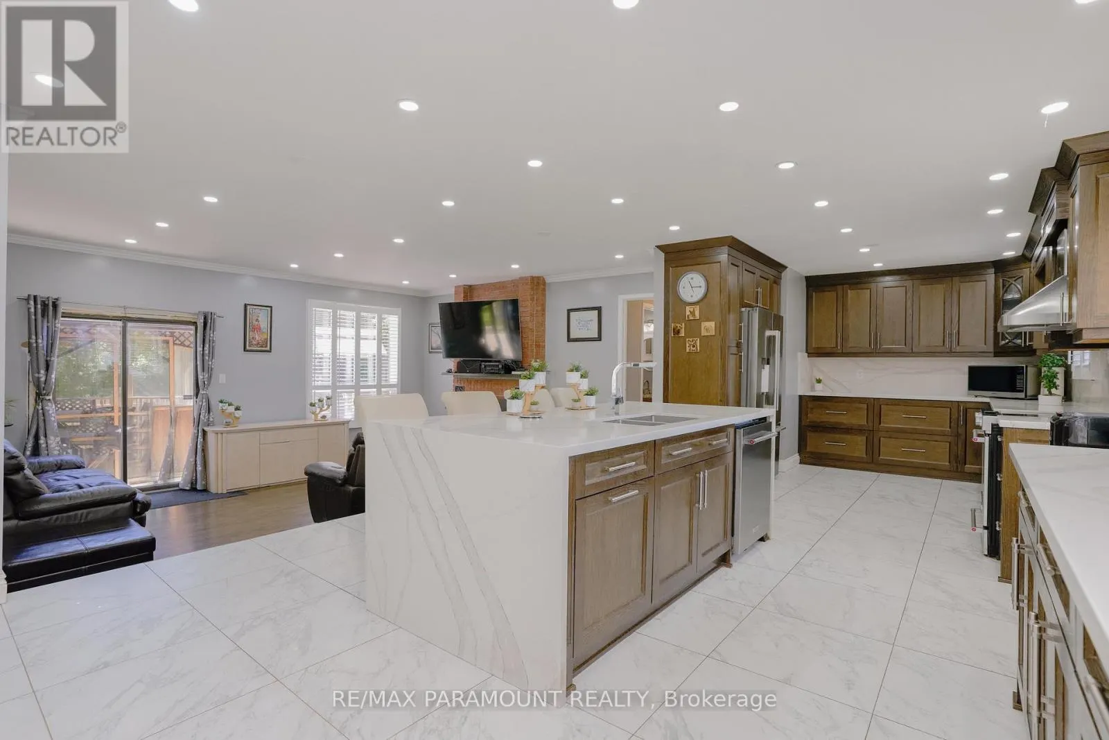 48 BOREHAM CIRCLE