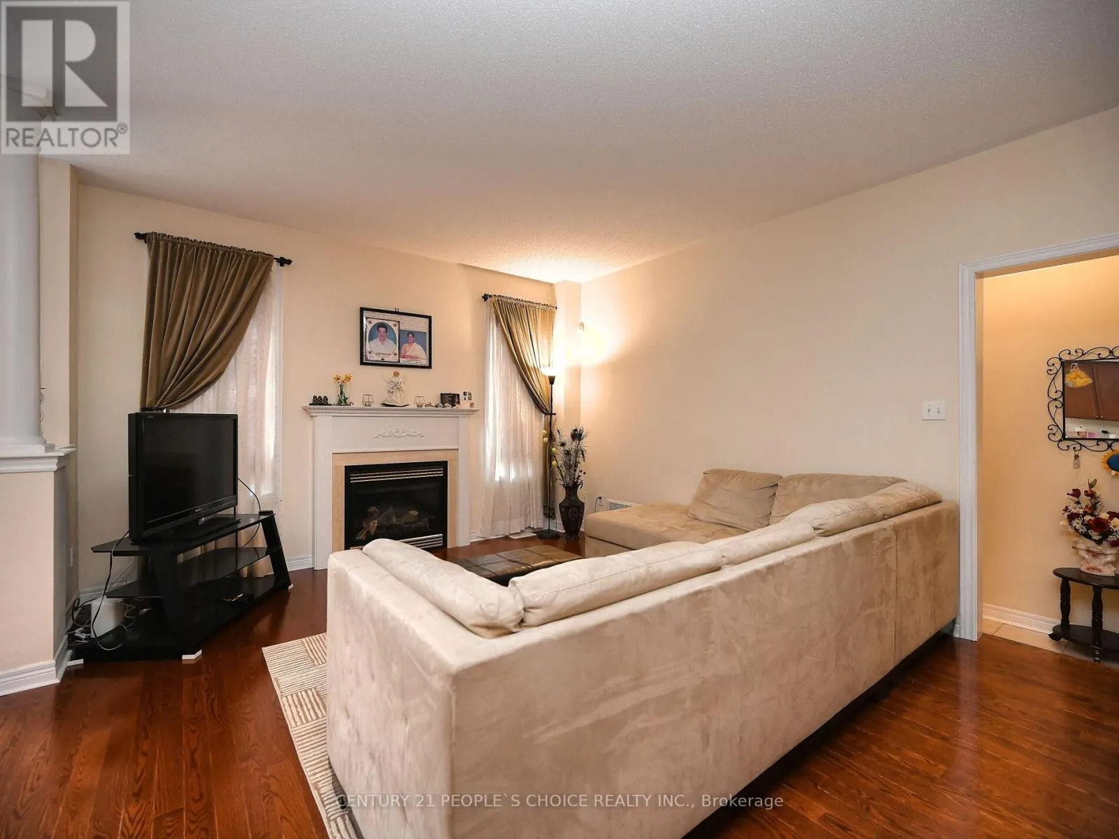 23 LANEBROOK DRIVE