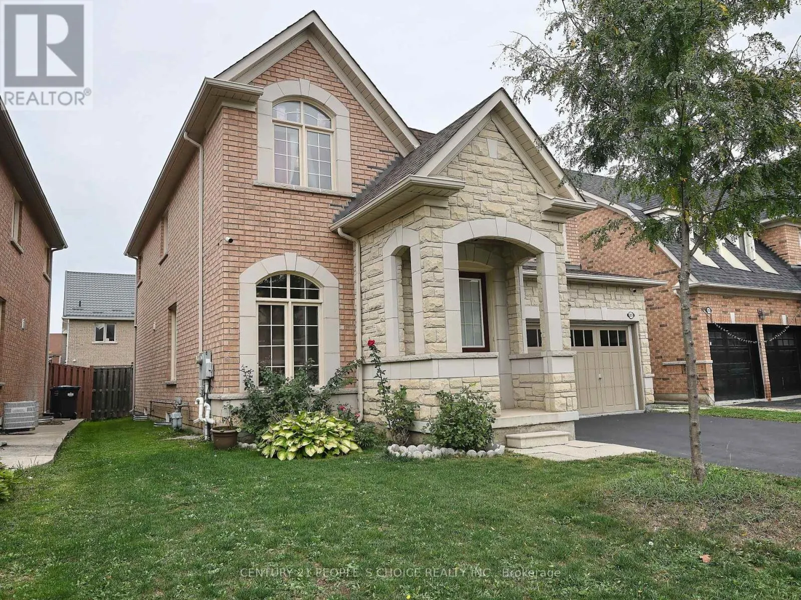 23 LANEBROOK DRIVE