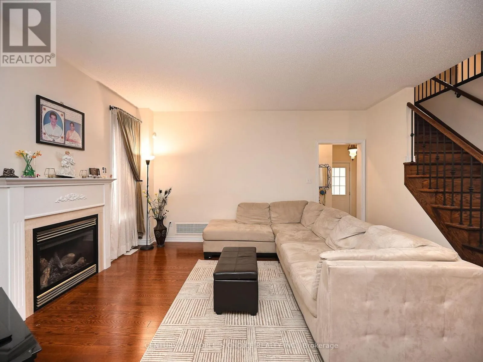 23 LANEBROOK DRIVE
