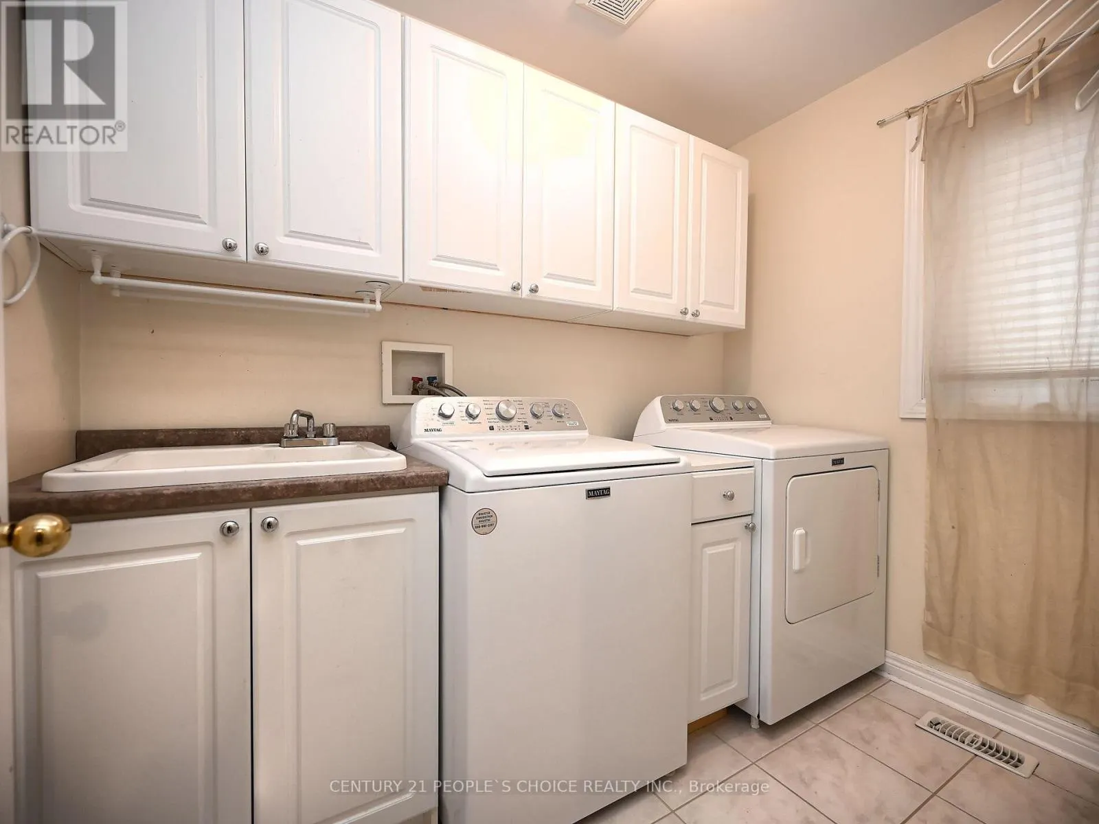 23 LANEBROOK DRIVE