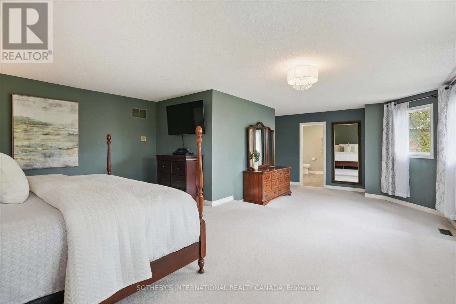 1352 WINTERBERRY DRIVE