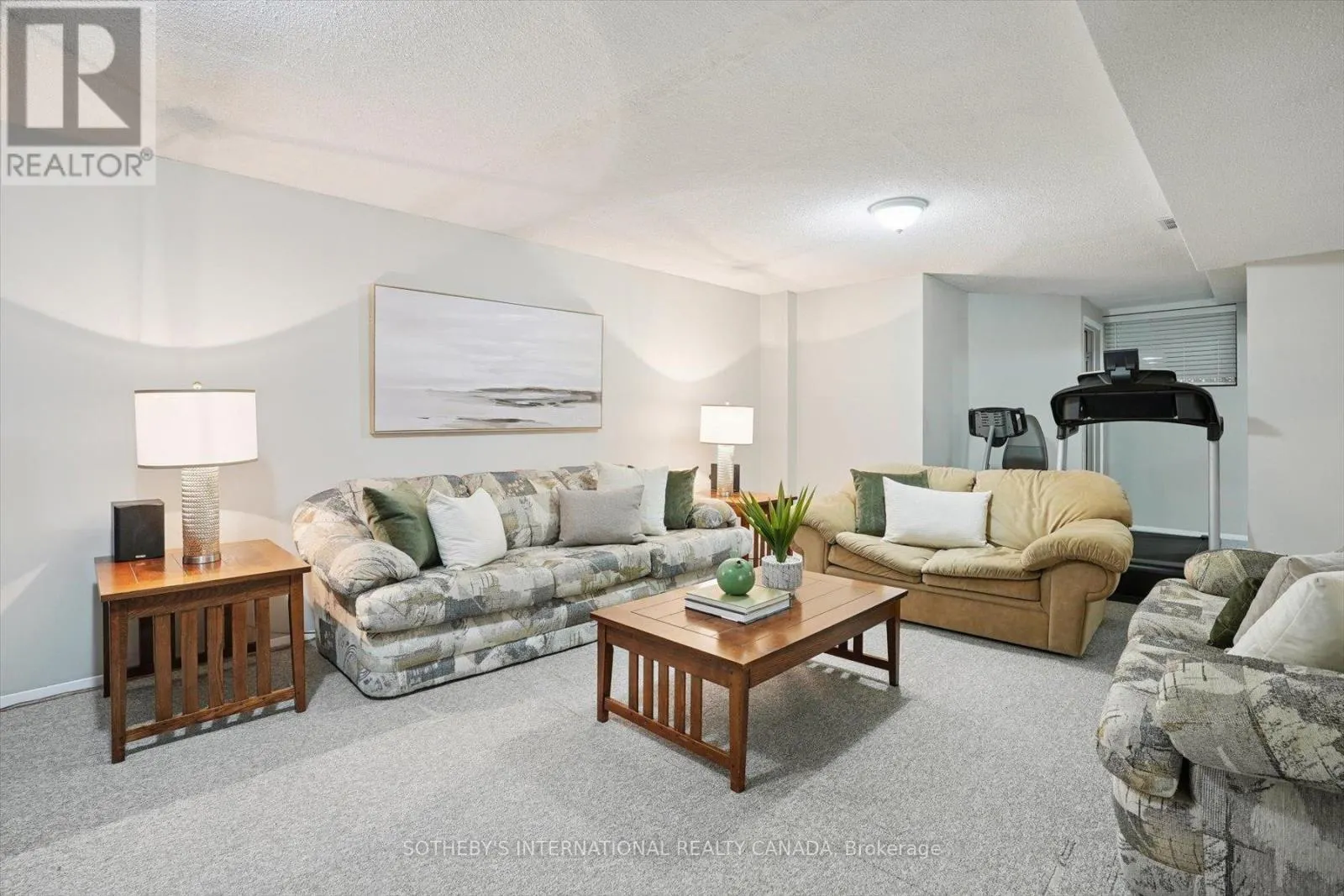 1352 WINTERBERRY DRIVE