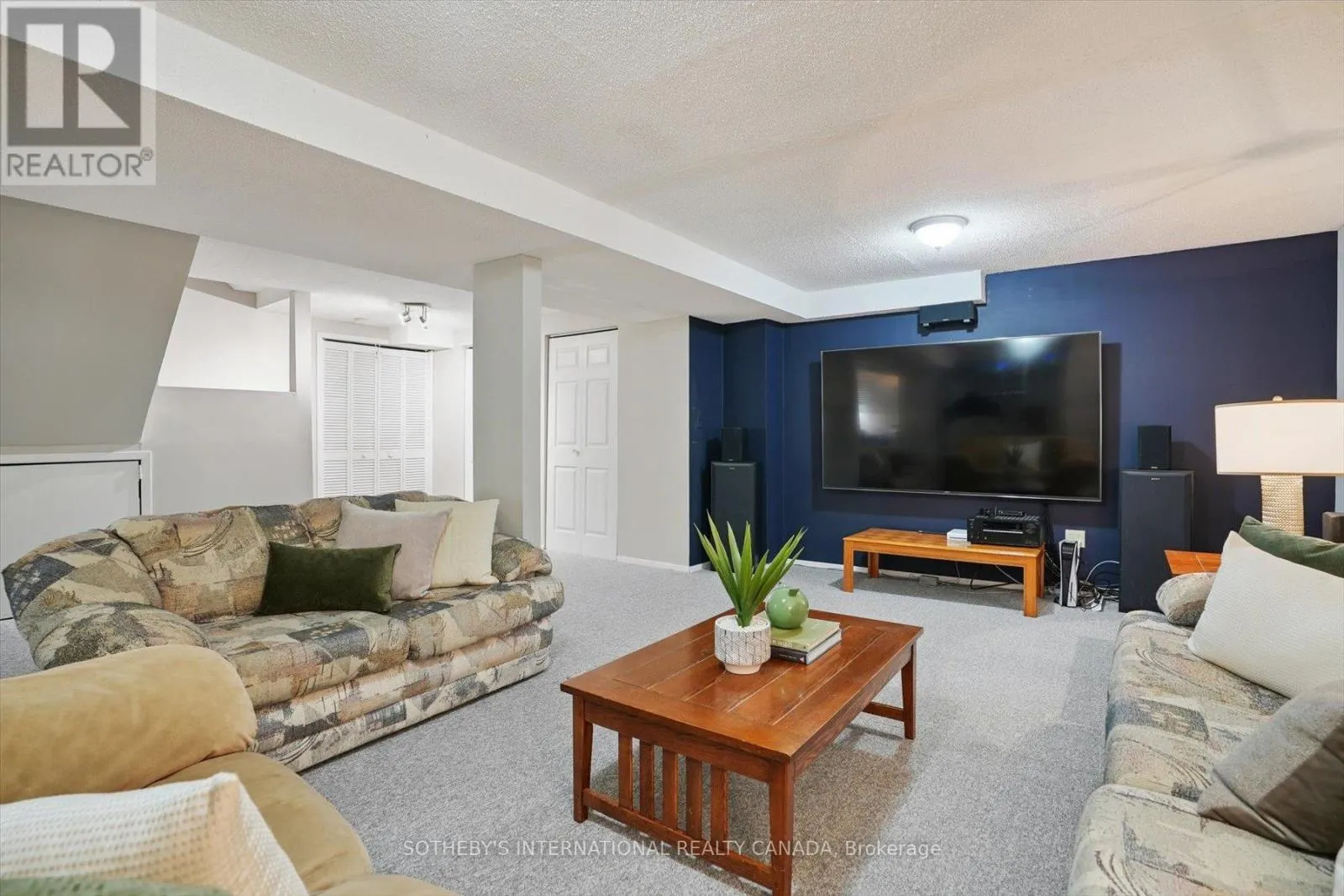 1352 WINTERBERRY DRIVE