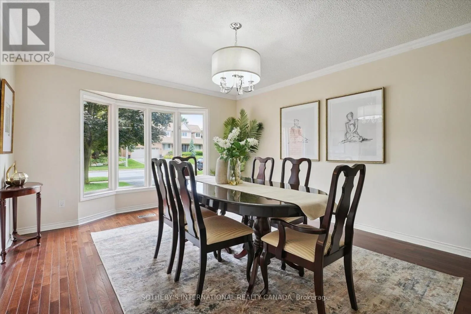 1352 WINTERBERRY DRIVE