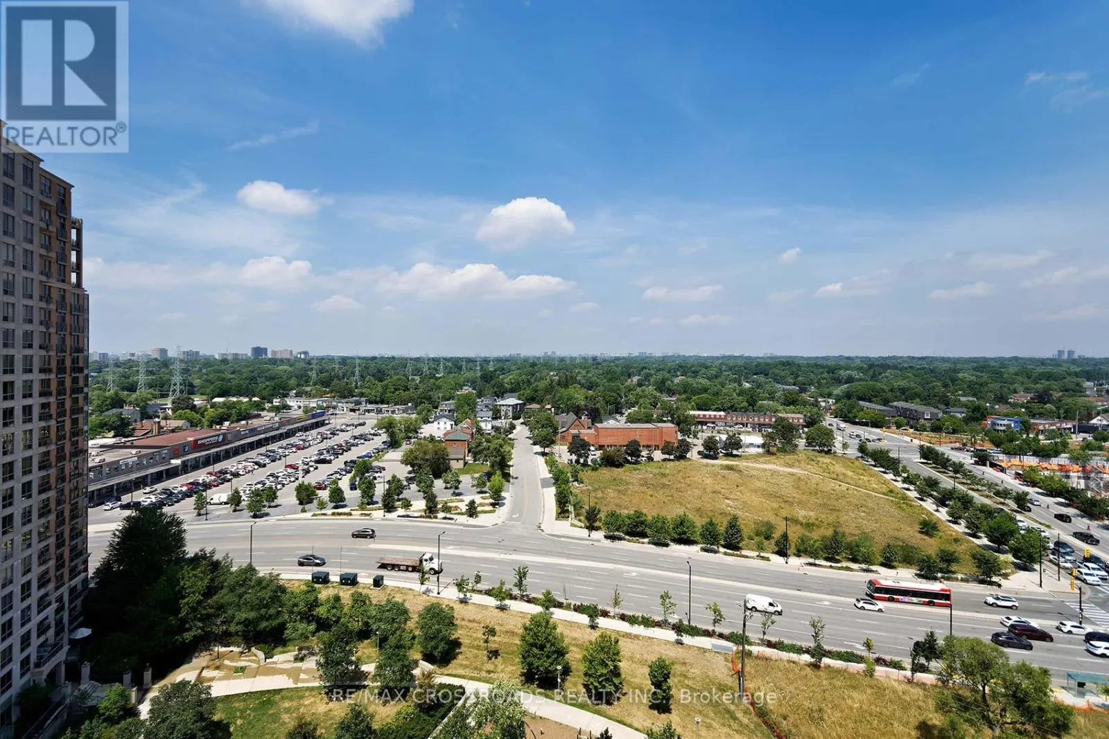 1406 - 15 VIKING LANE