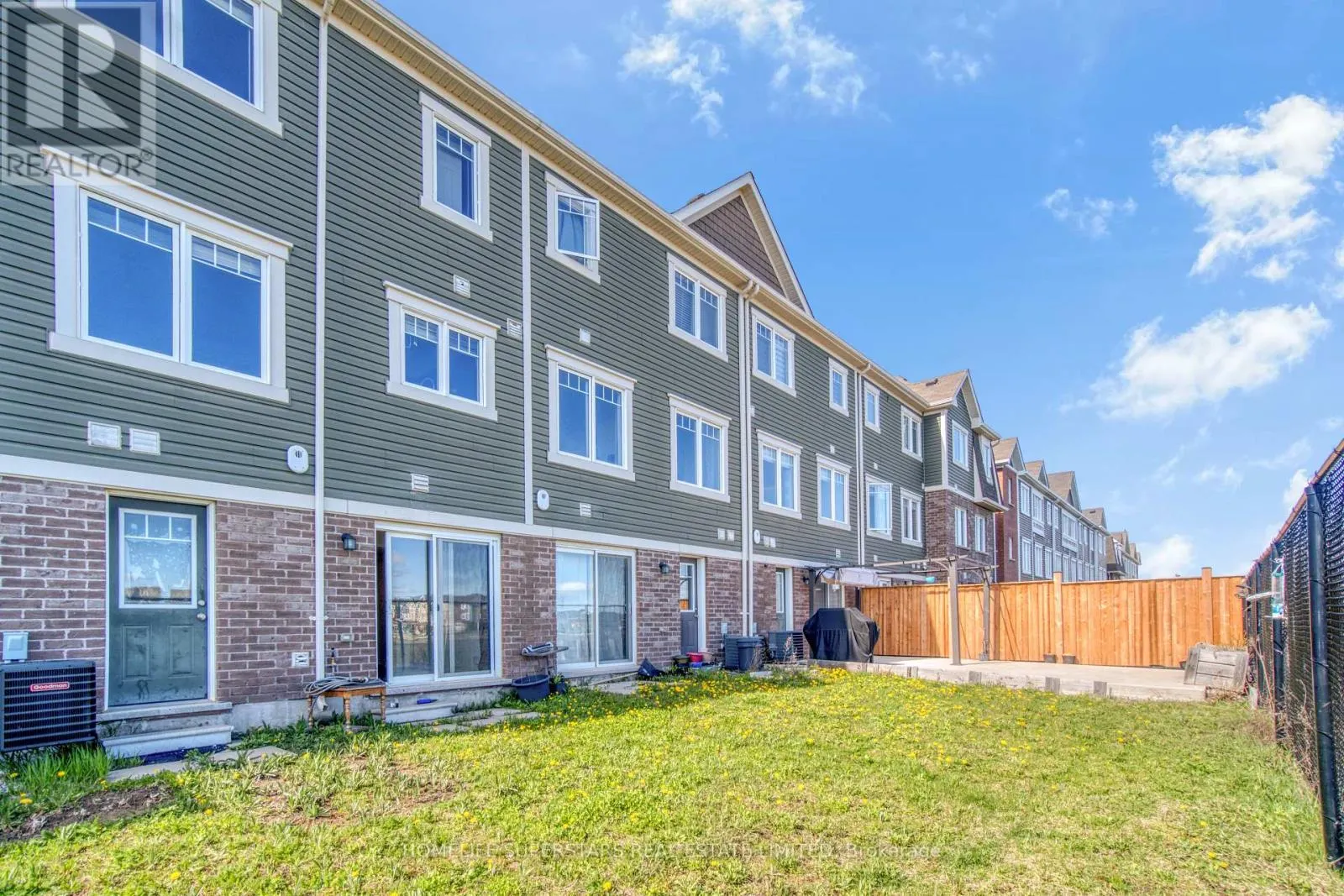 72 BANNISTER CRESCENT