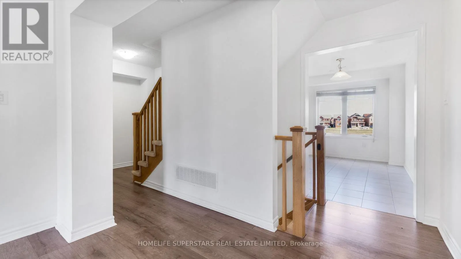 72 BANNISTER CRESCENT