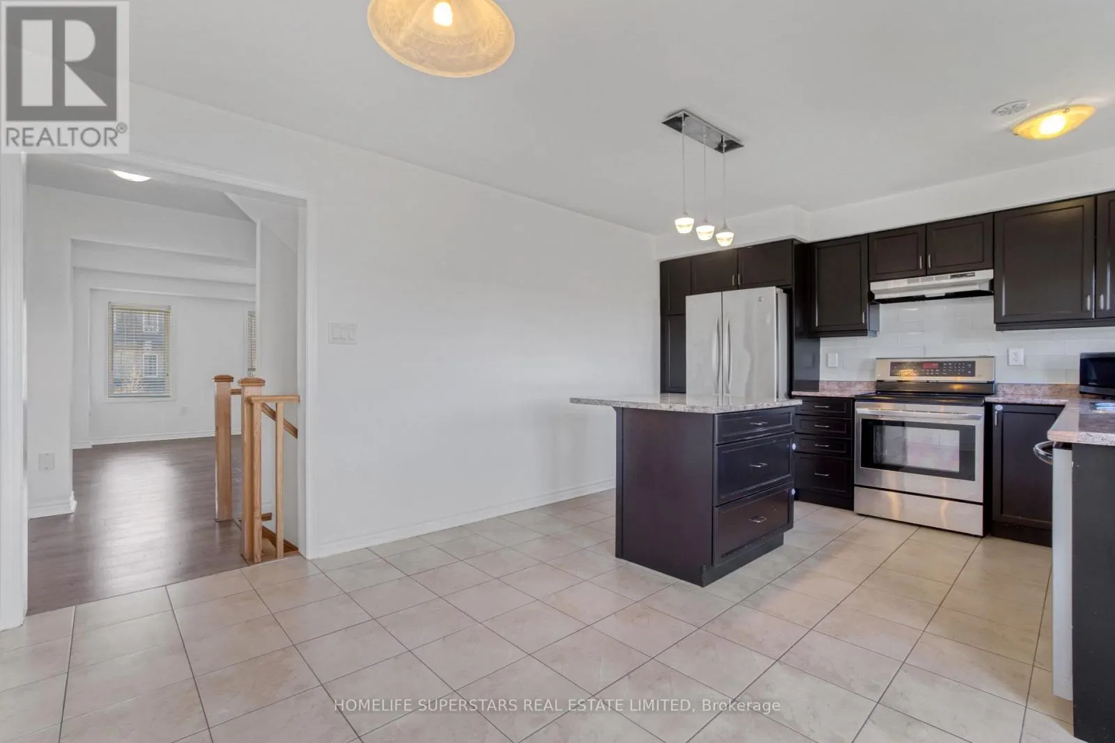 72 BANNISTER CRESCENT
