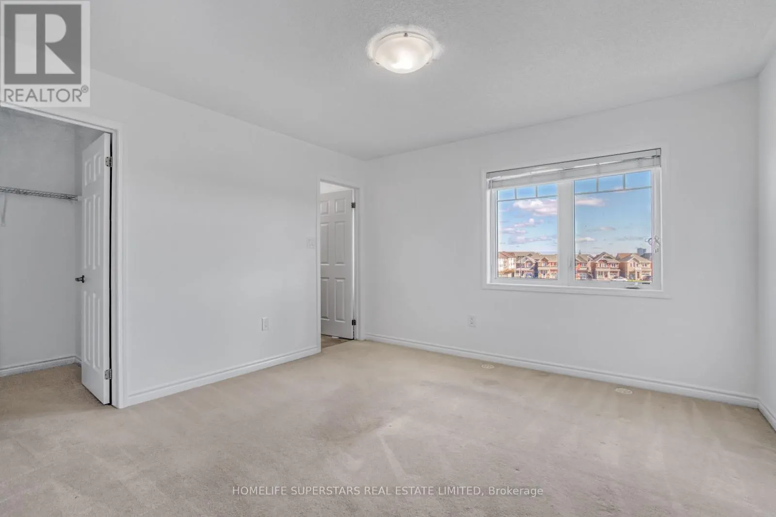 72 BANNISTER CRESCENT