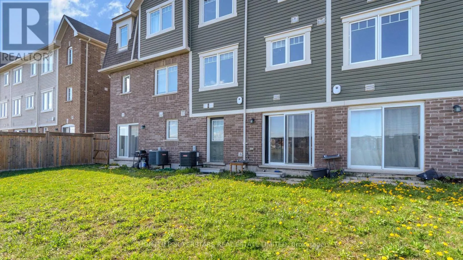 72 BANNISTER CRESCENT