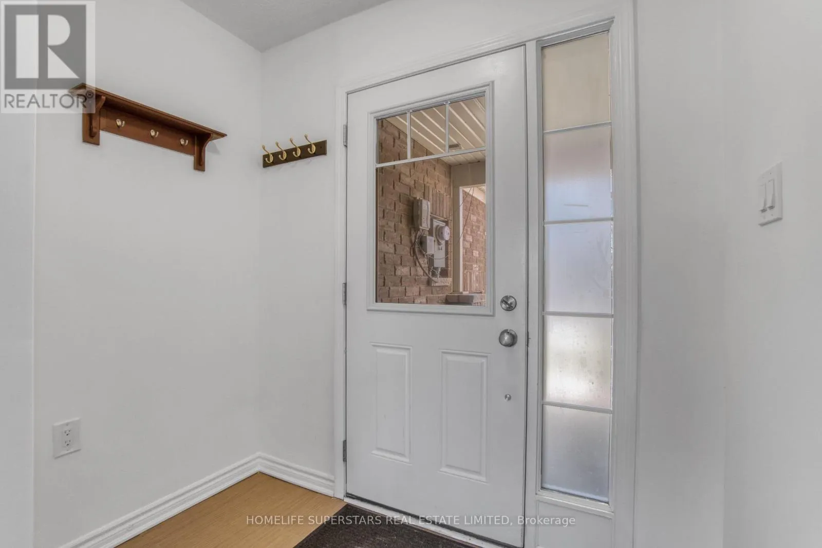 72 BANNISTER CRESCENT