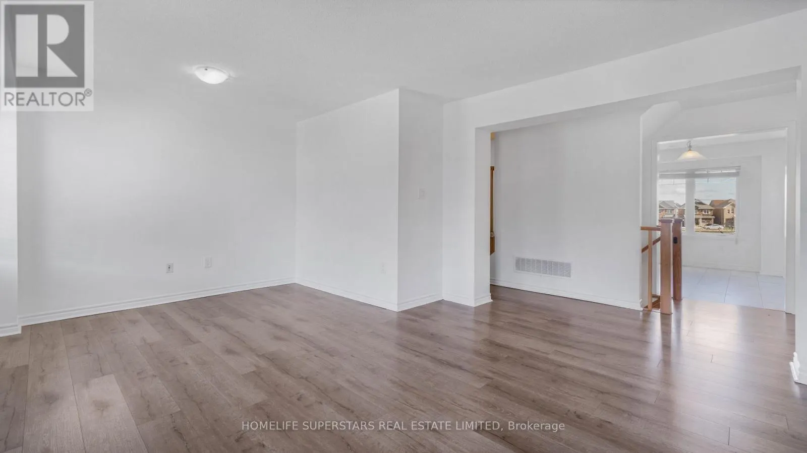72 BANNISTER CRESCENT