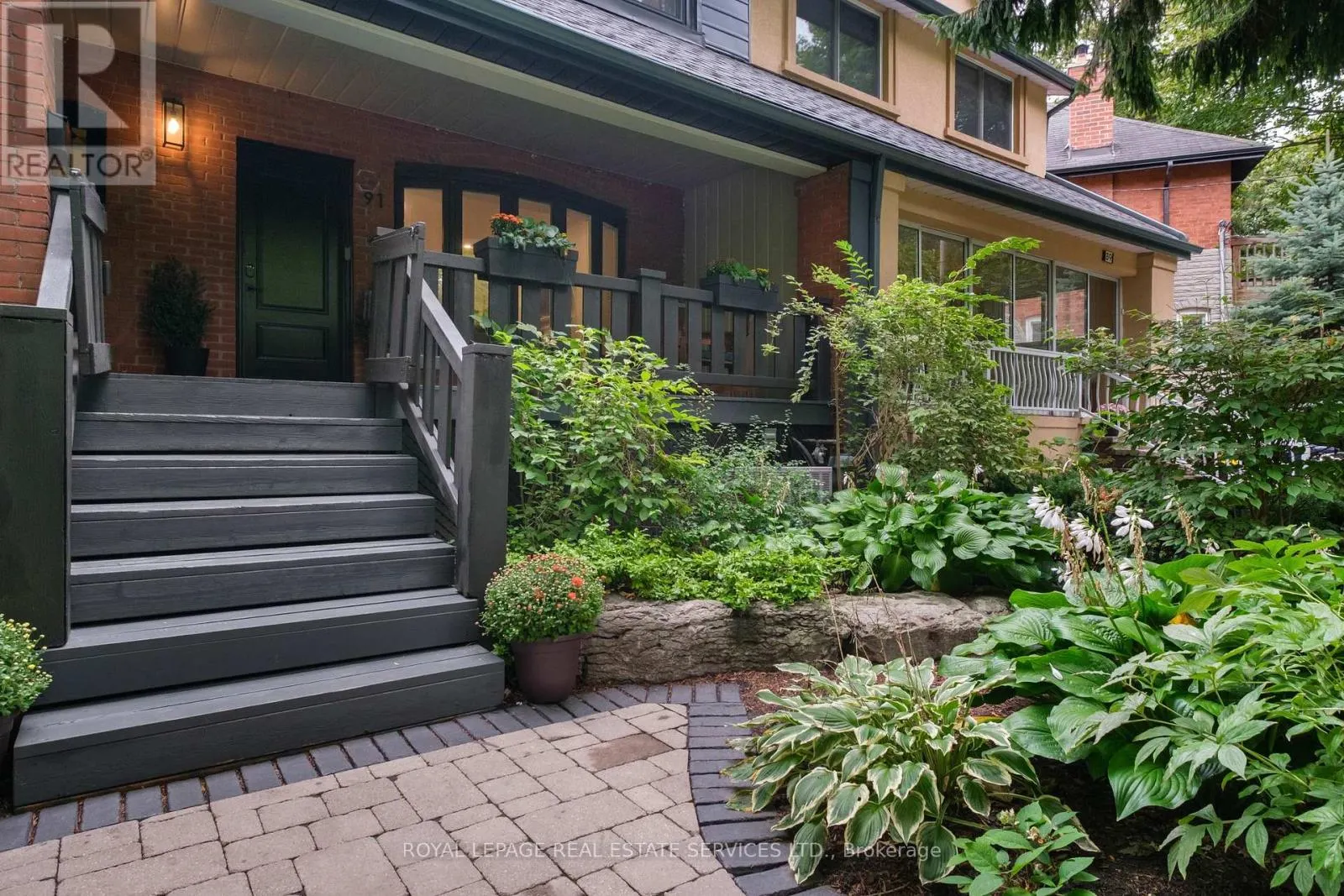 91 SPRINGMOUNT AVENUE