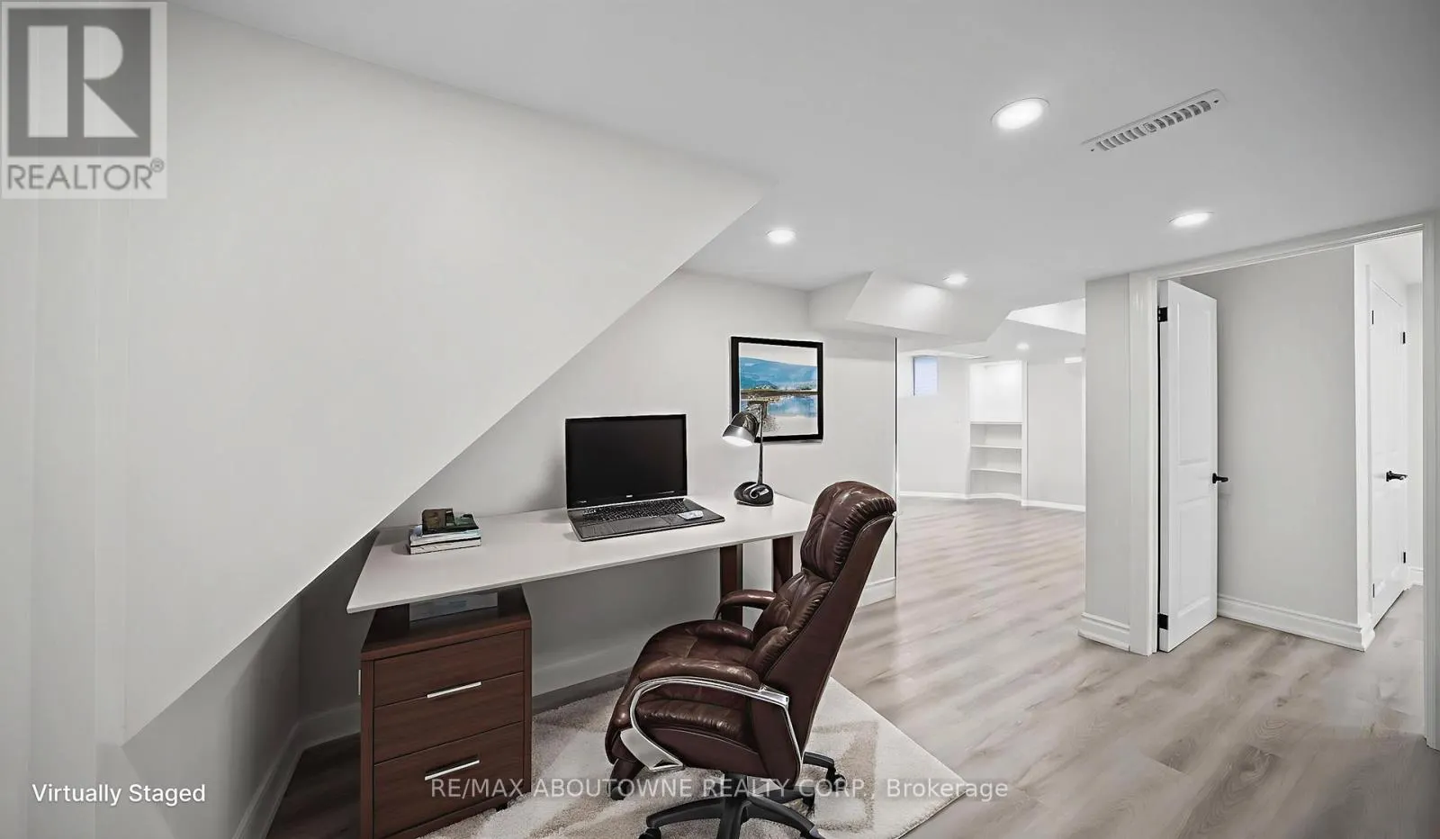 LOWER - 341 IRONSIDE DRIVE