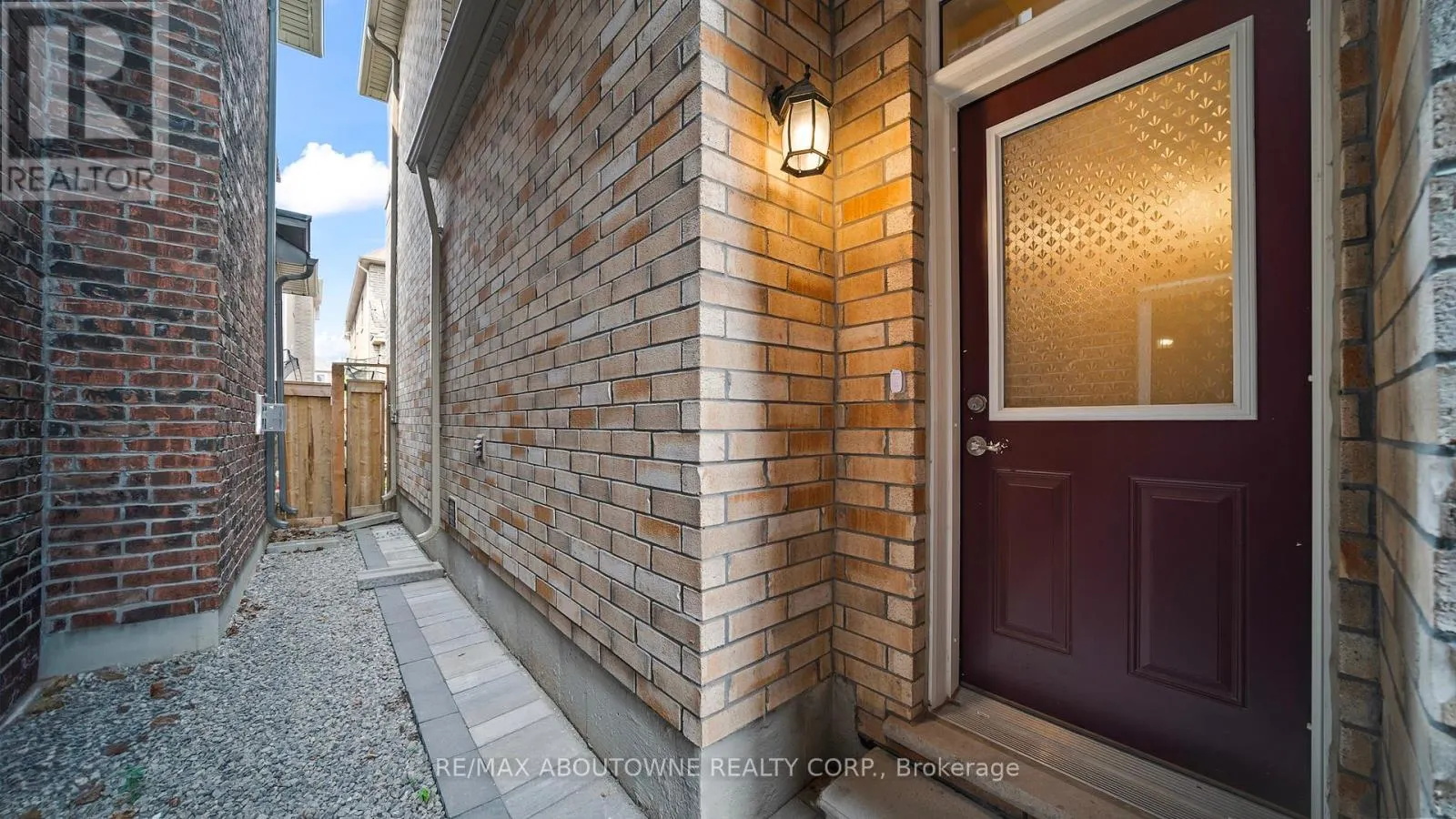 LOWER - 341 IRONSIDE DRIVE