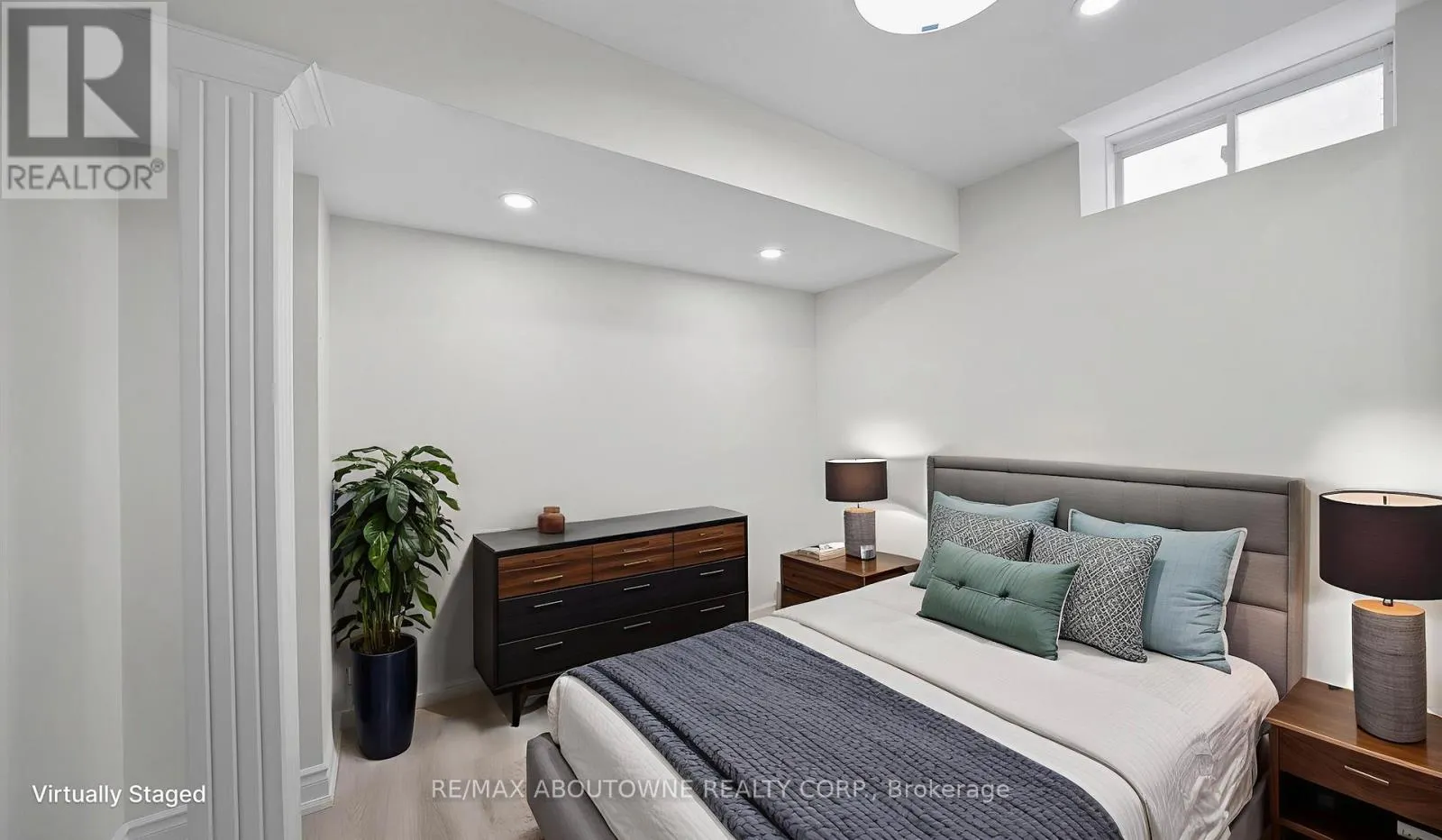 LOWER - 341 IRONSIDE DRIVE