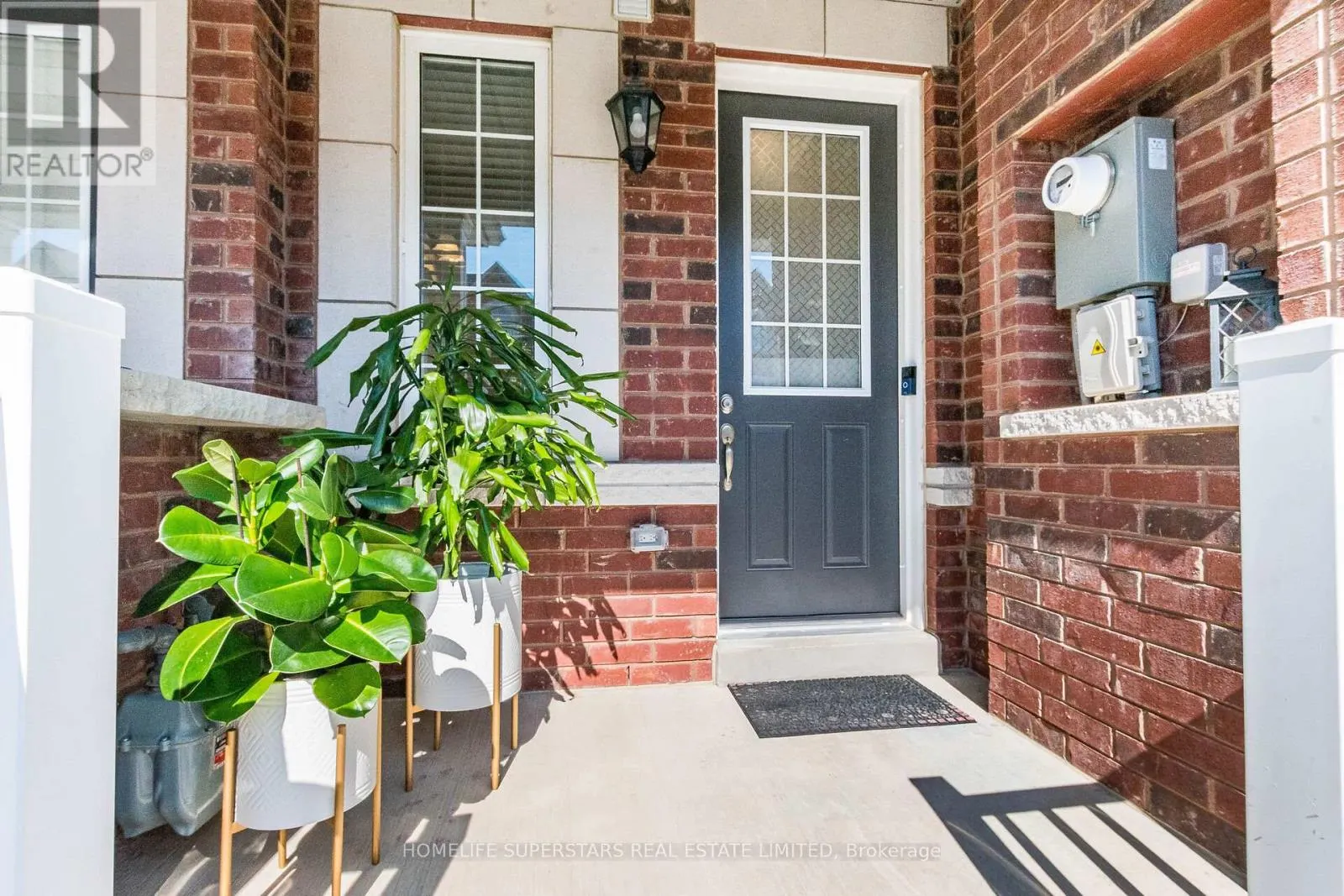 42 FRESNEL ROAD