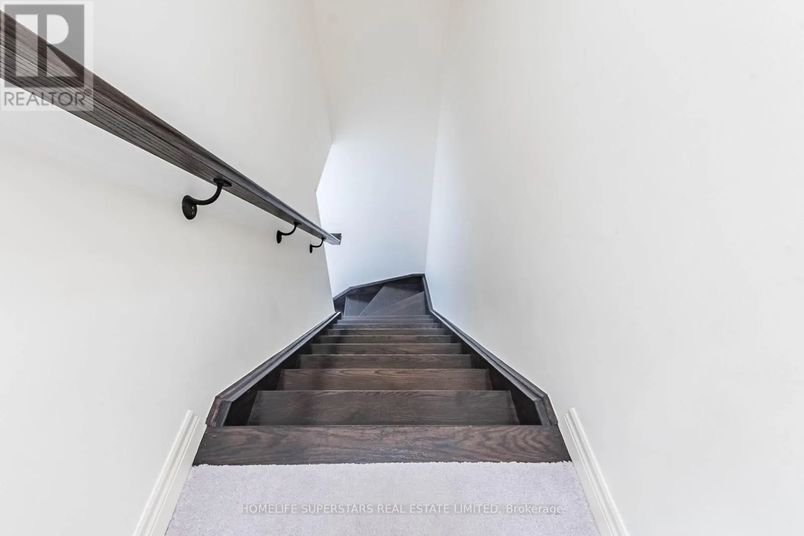 42 FRESNEL ROAD