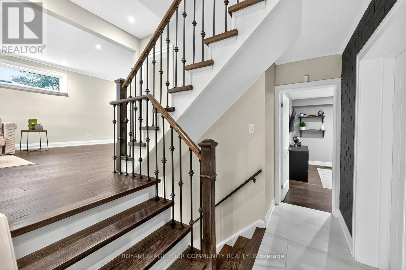 267 JEFFCOAT DRIVE