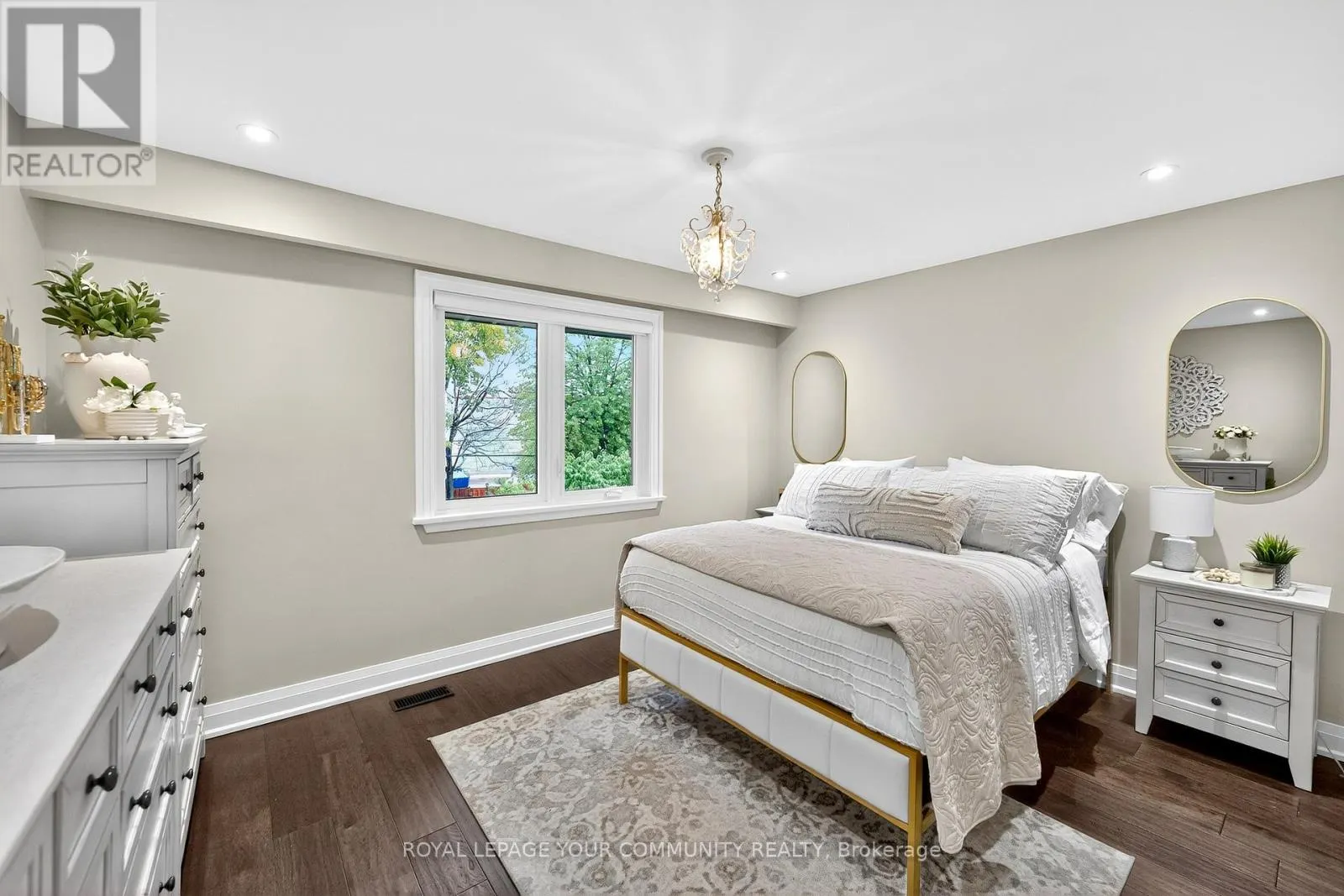 267 JEFFCOAT DRIVE