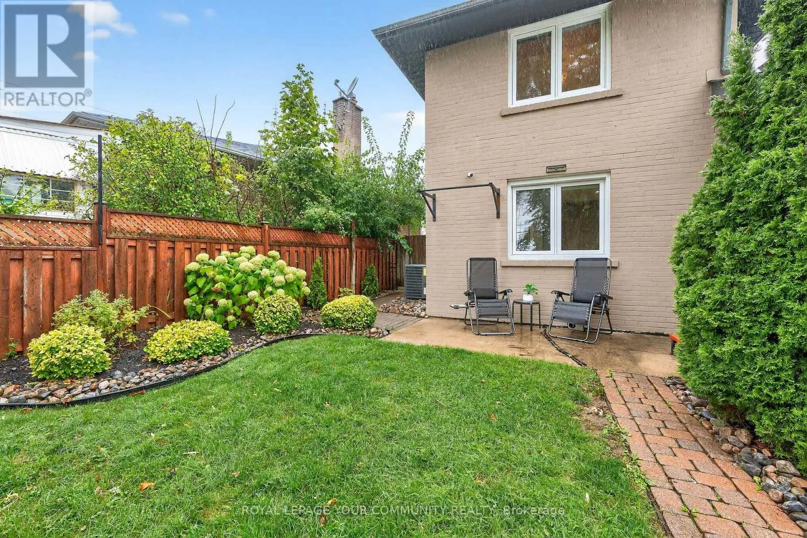 267 JEFFCOAT DRIVE