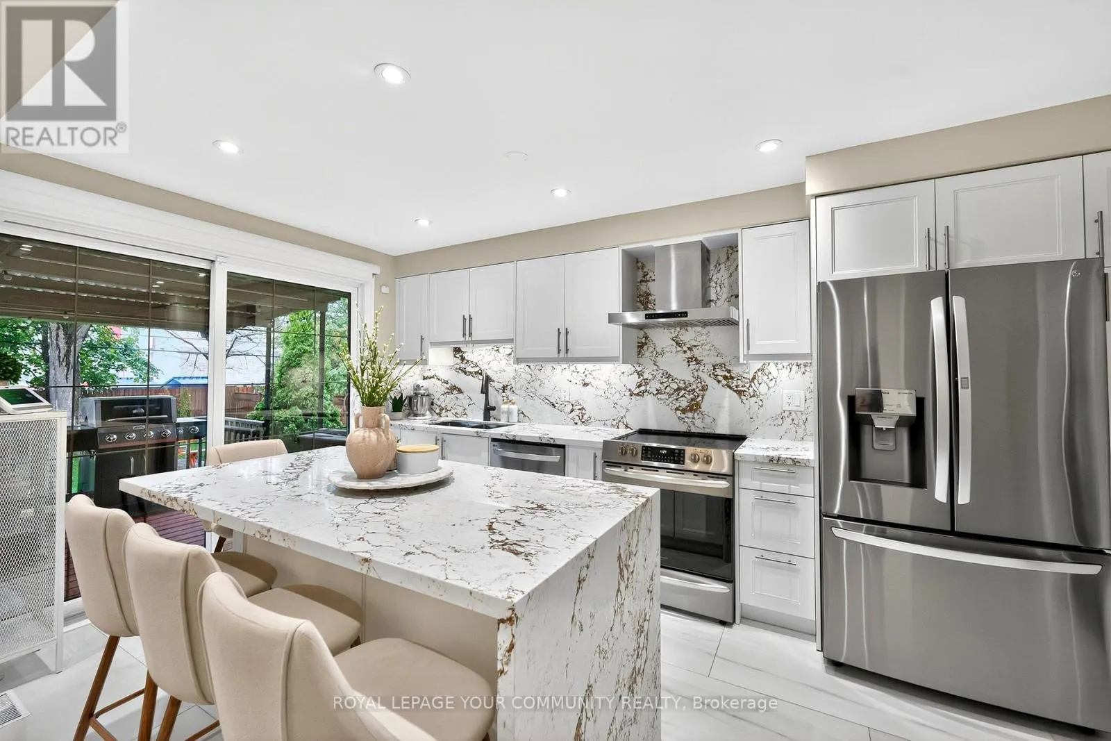 267 JEFFCOAT DRIVE