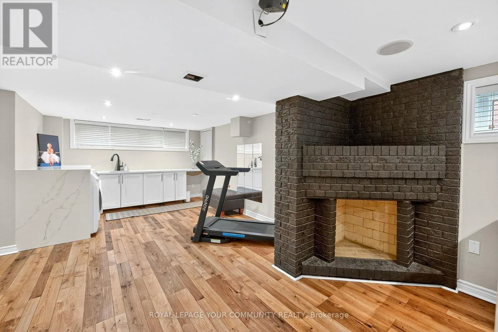 267 JEFFCOAT DRIVE
