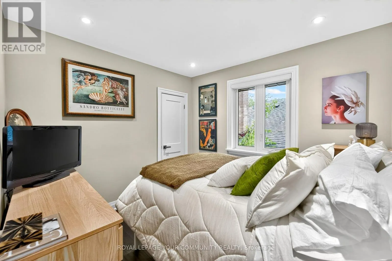 267 JEFFCOAT DRIVE