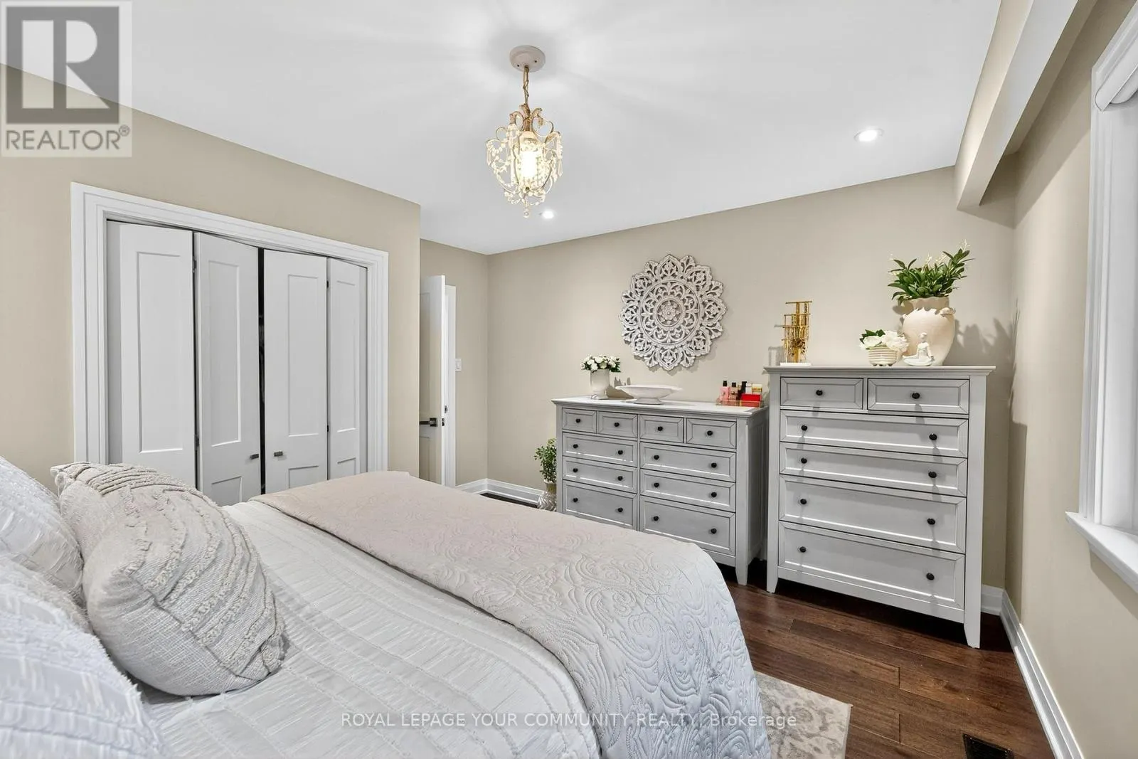 267 JEFFCOAT DRIVE