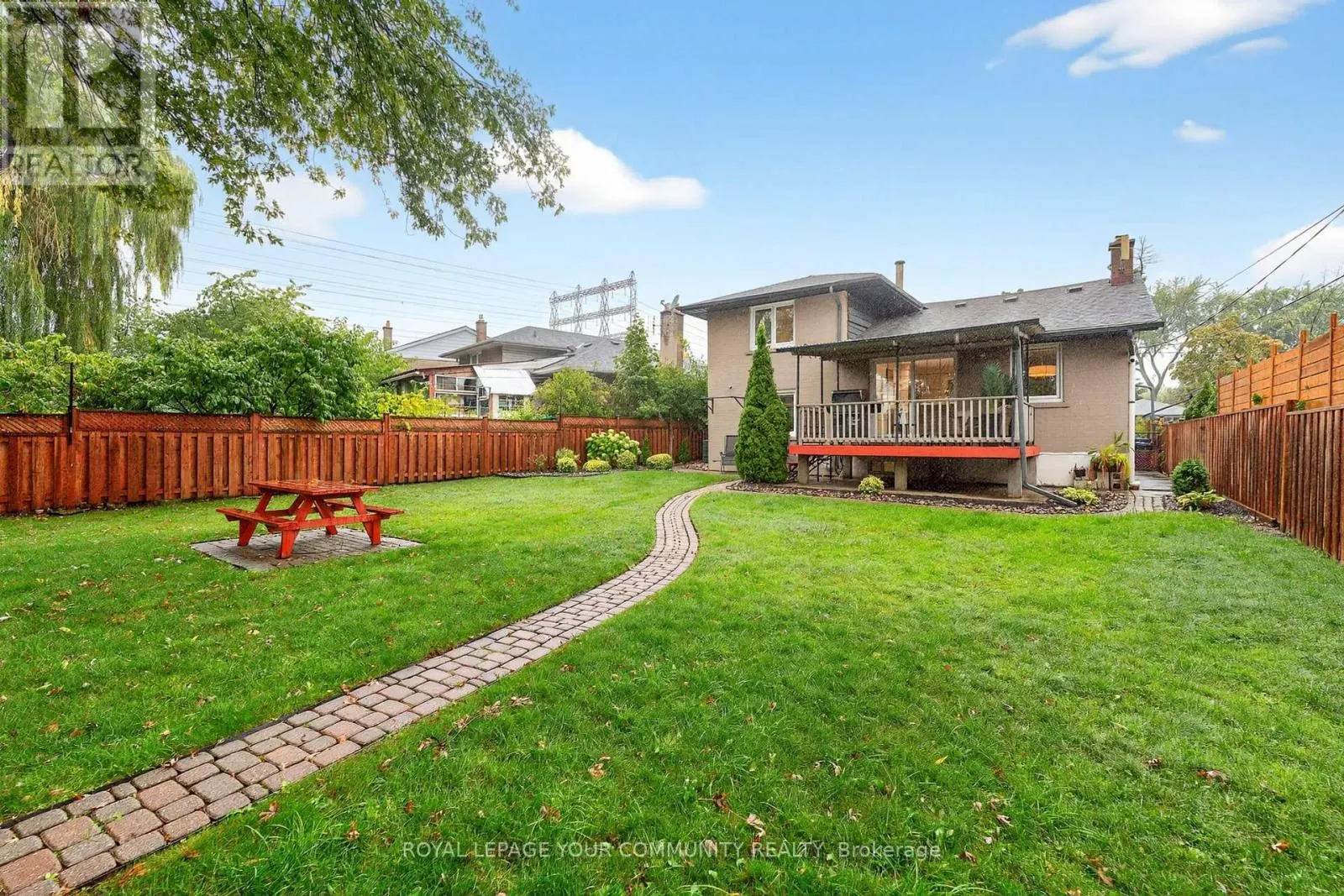 267 JEFFCOAT DRIVE