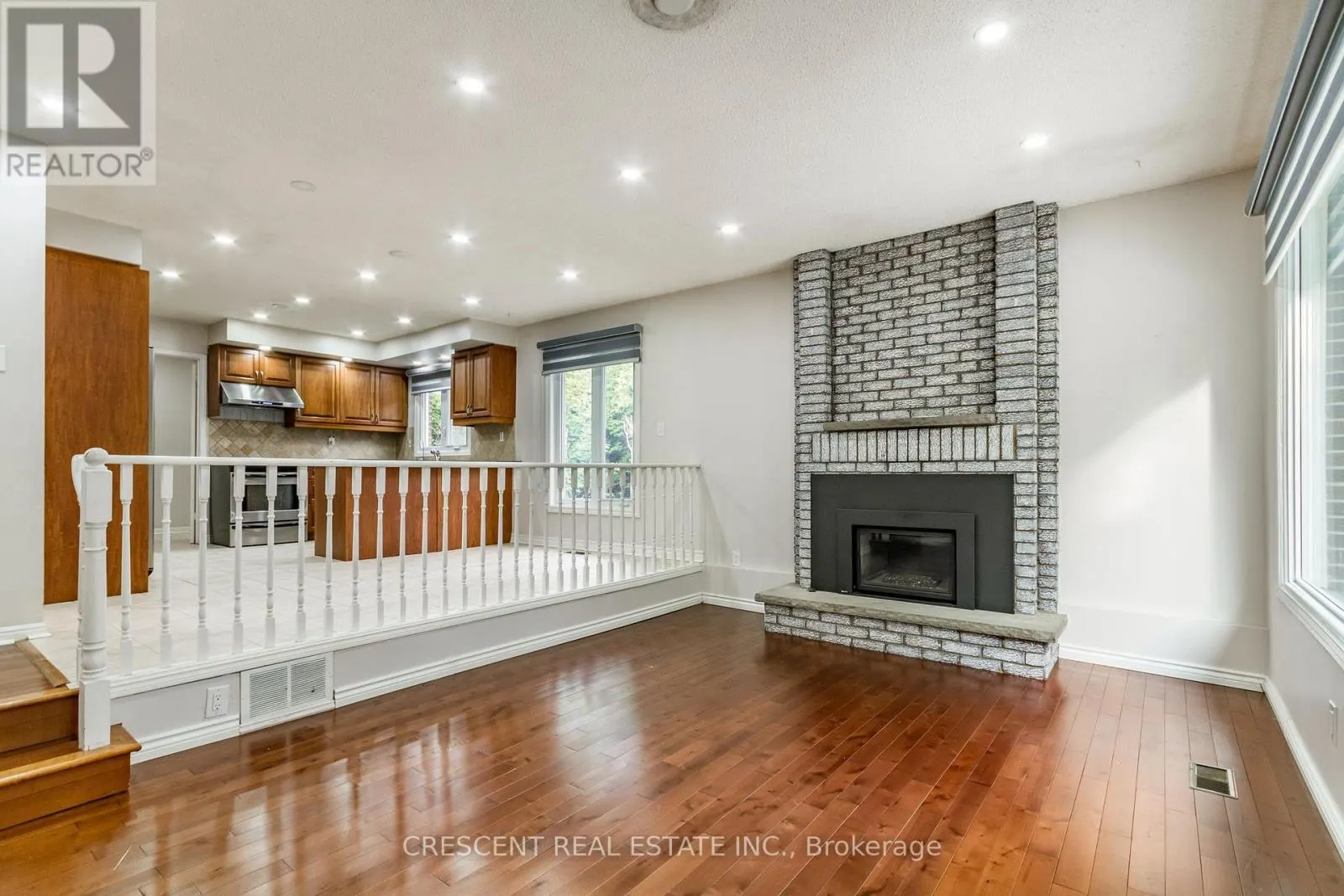 42 BOREHAM CIRCLE