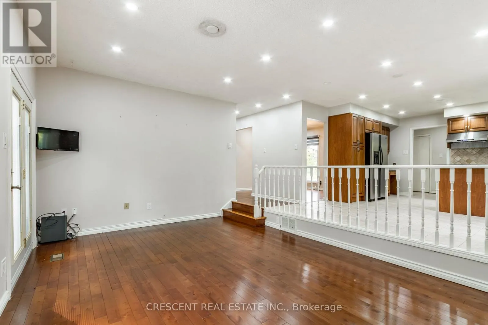 42 BOREHAM CIRCLE