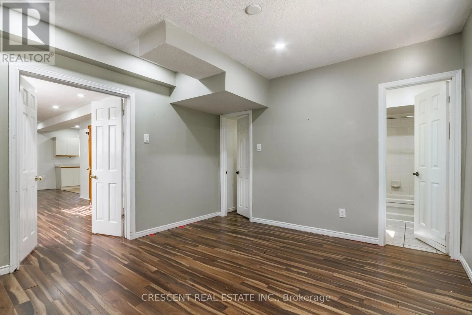 42 BOREHAM CIRCLE