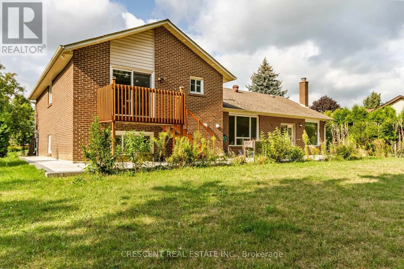 42 BOREHAM CIRCLE