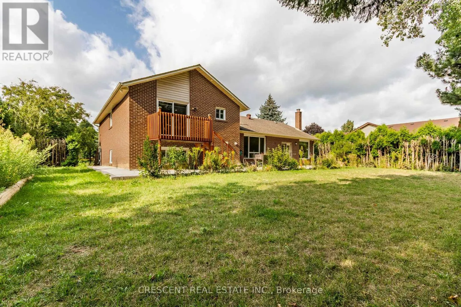 42 BOREHAM CIRCLE