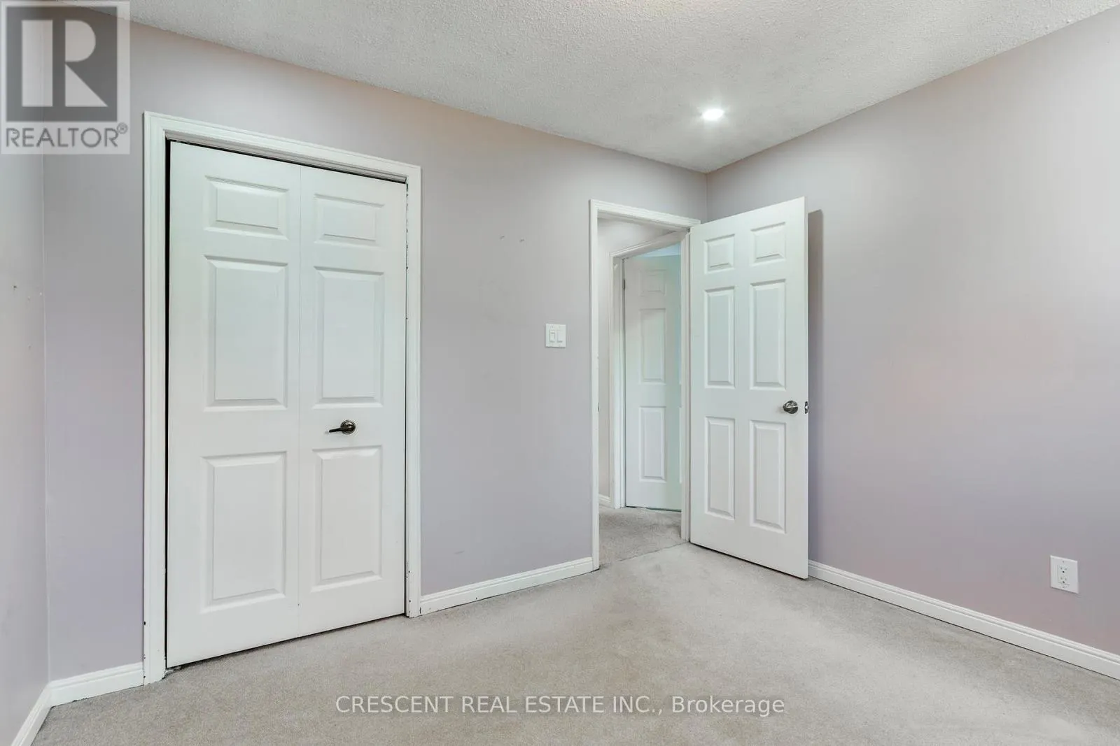 42 BOREHAM CIRCLE