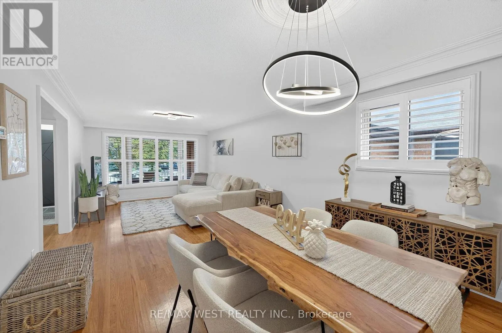 43 ST GEORGES BOULEVARD