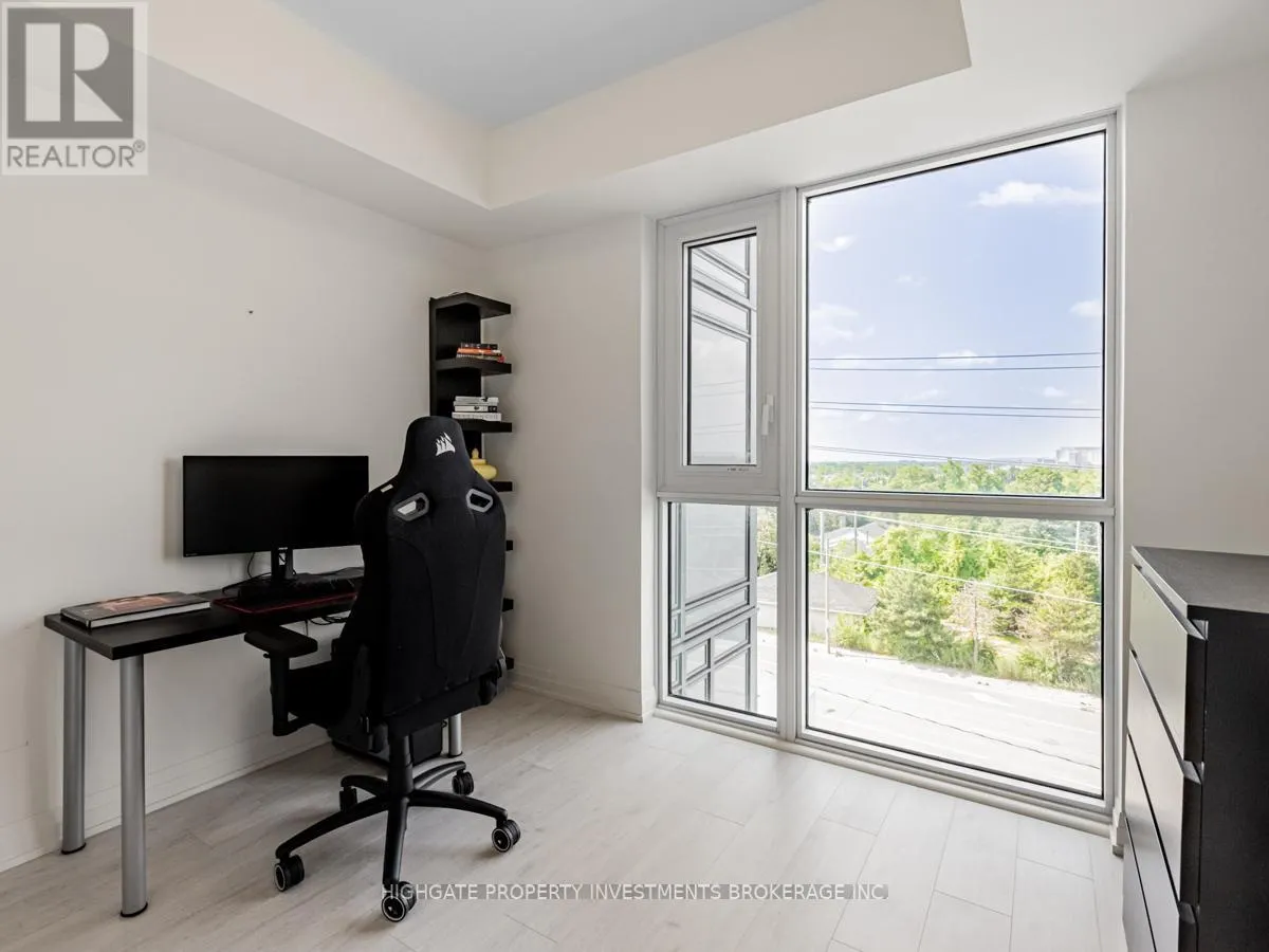 403 - 509 DUNDAS STREET