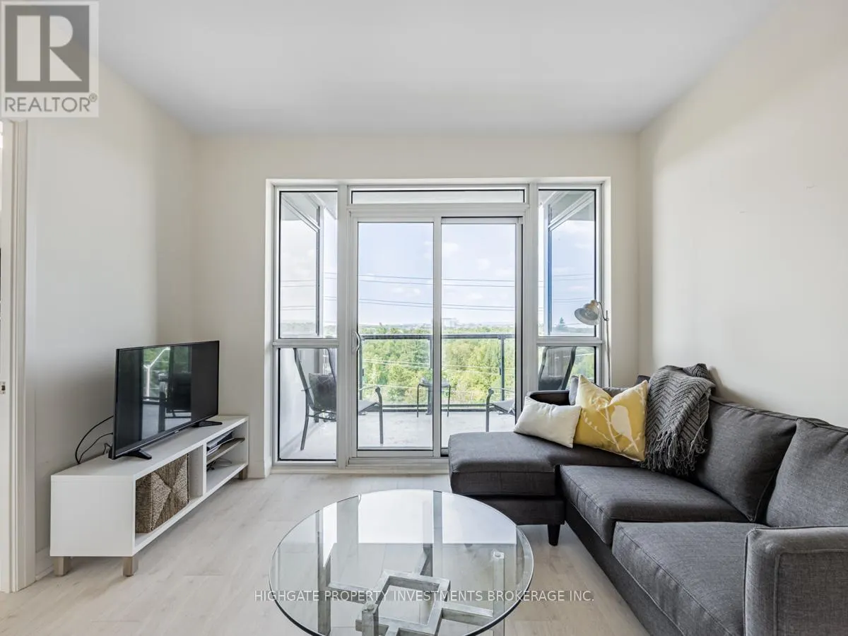 403 - 509 DUNDAS STREET
