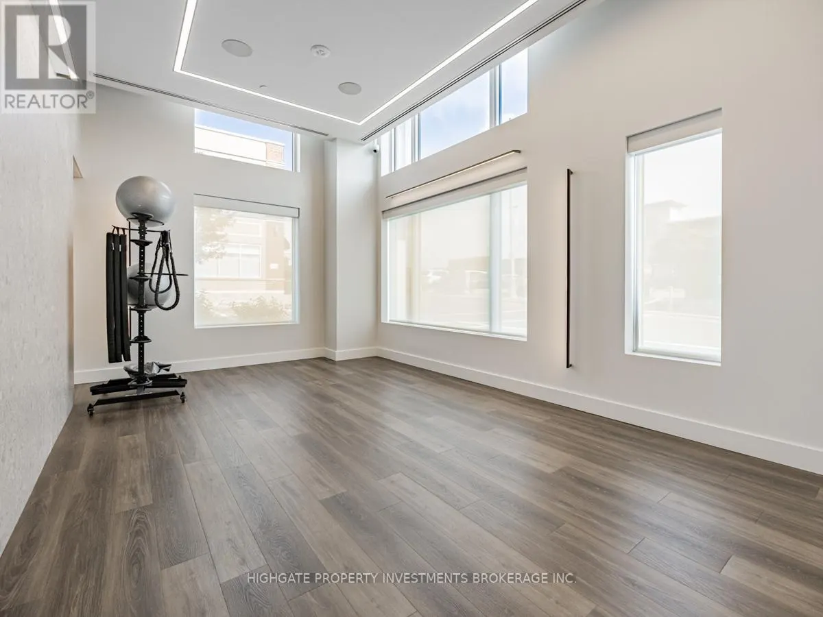 403 - 509 DUNDAS STREET