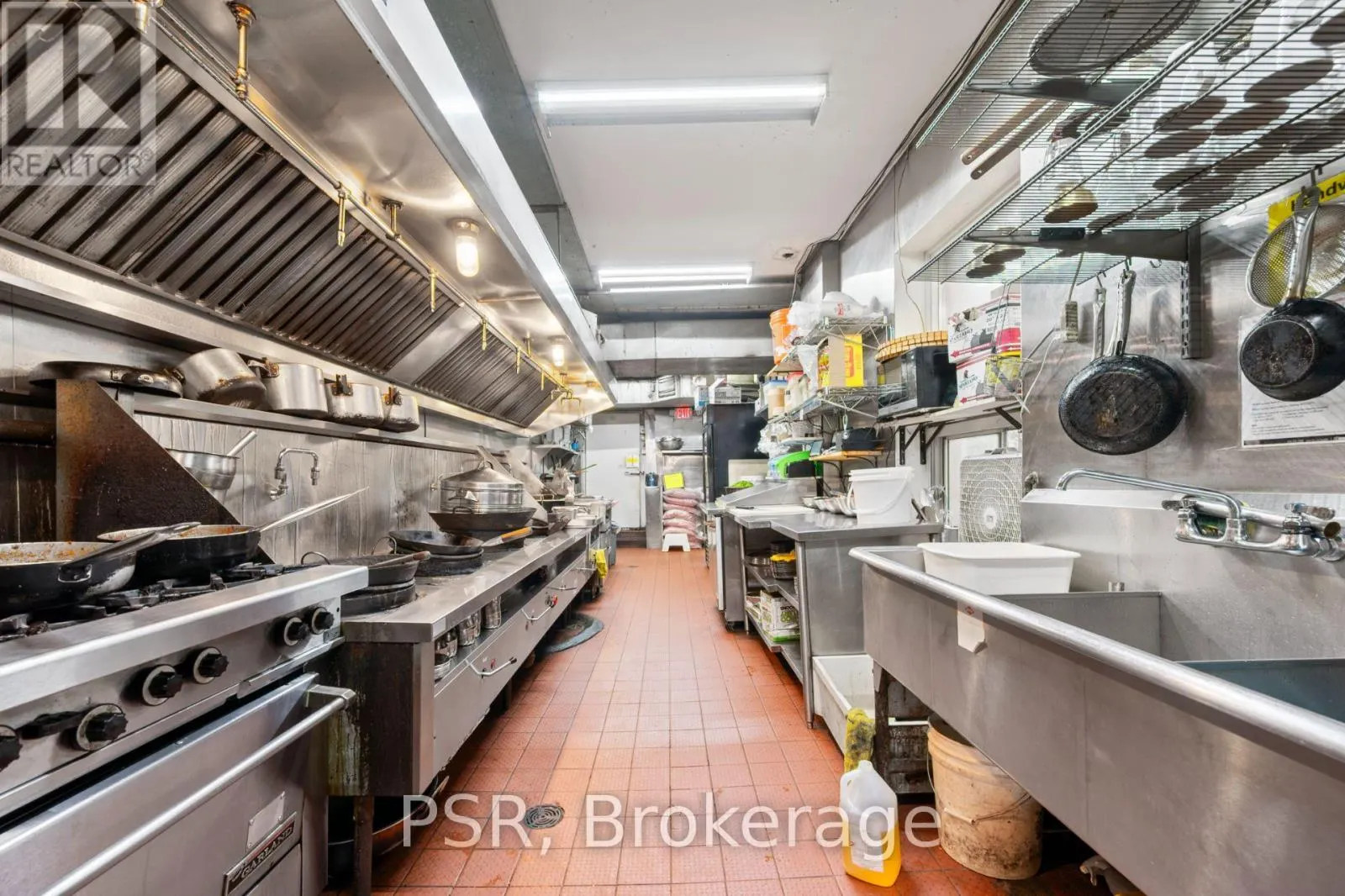 1508 QUEEN STREET W