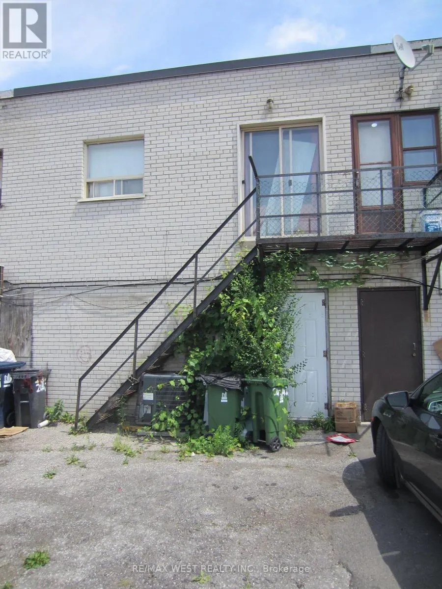 2444 DUFFERIN STREET