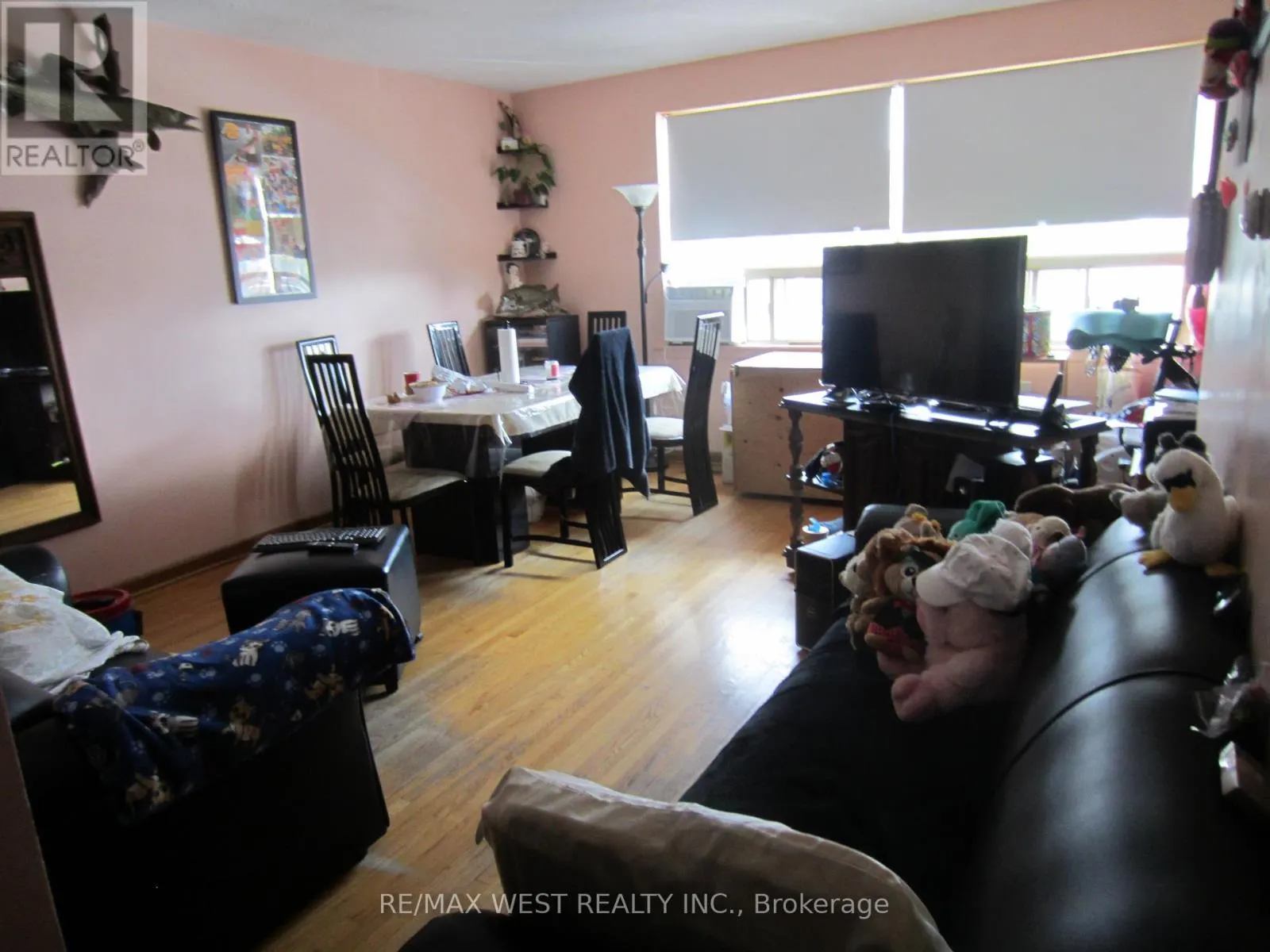 2444 DUFFERIN STREET