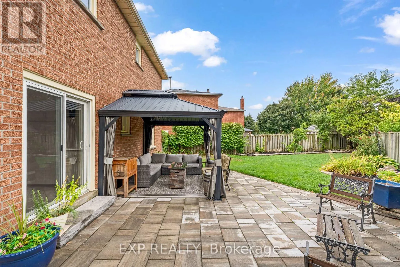 3 STILLWATER CRESCENT