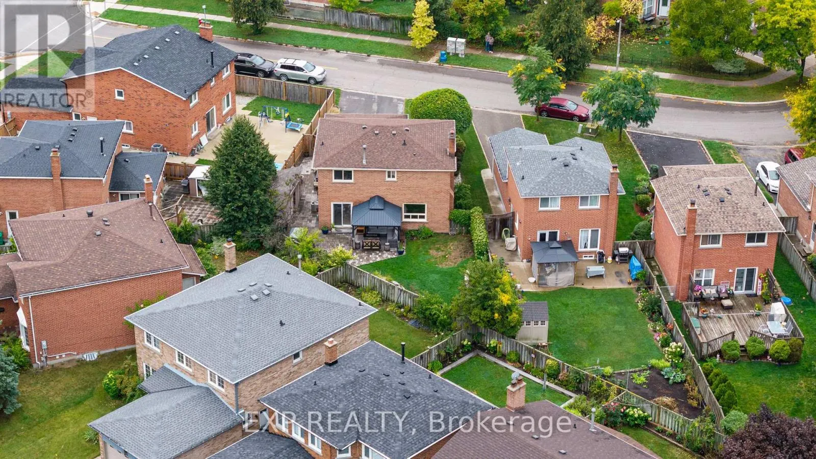 3 STILLWATER CRESCENT