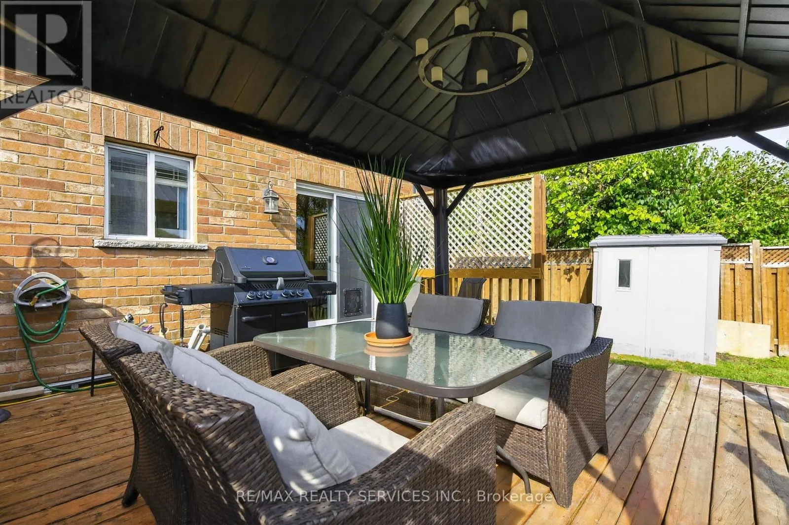 12 HESKETH COURT