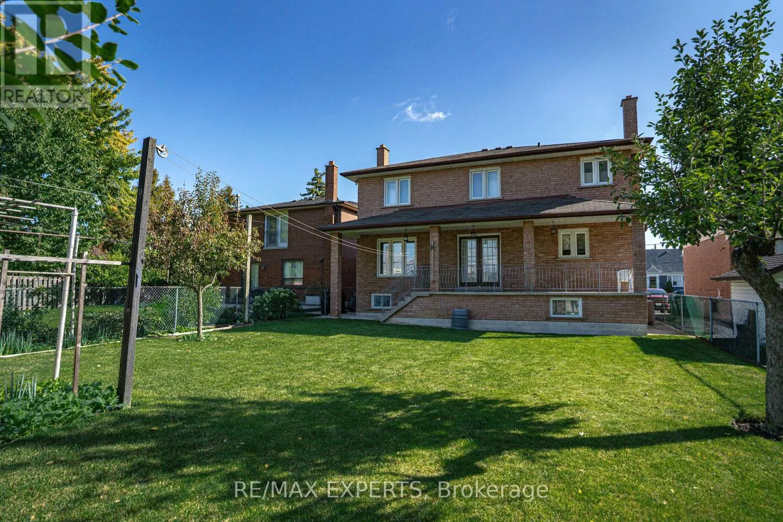48 INGLESIDE DRIVE