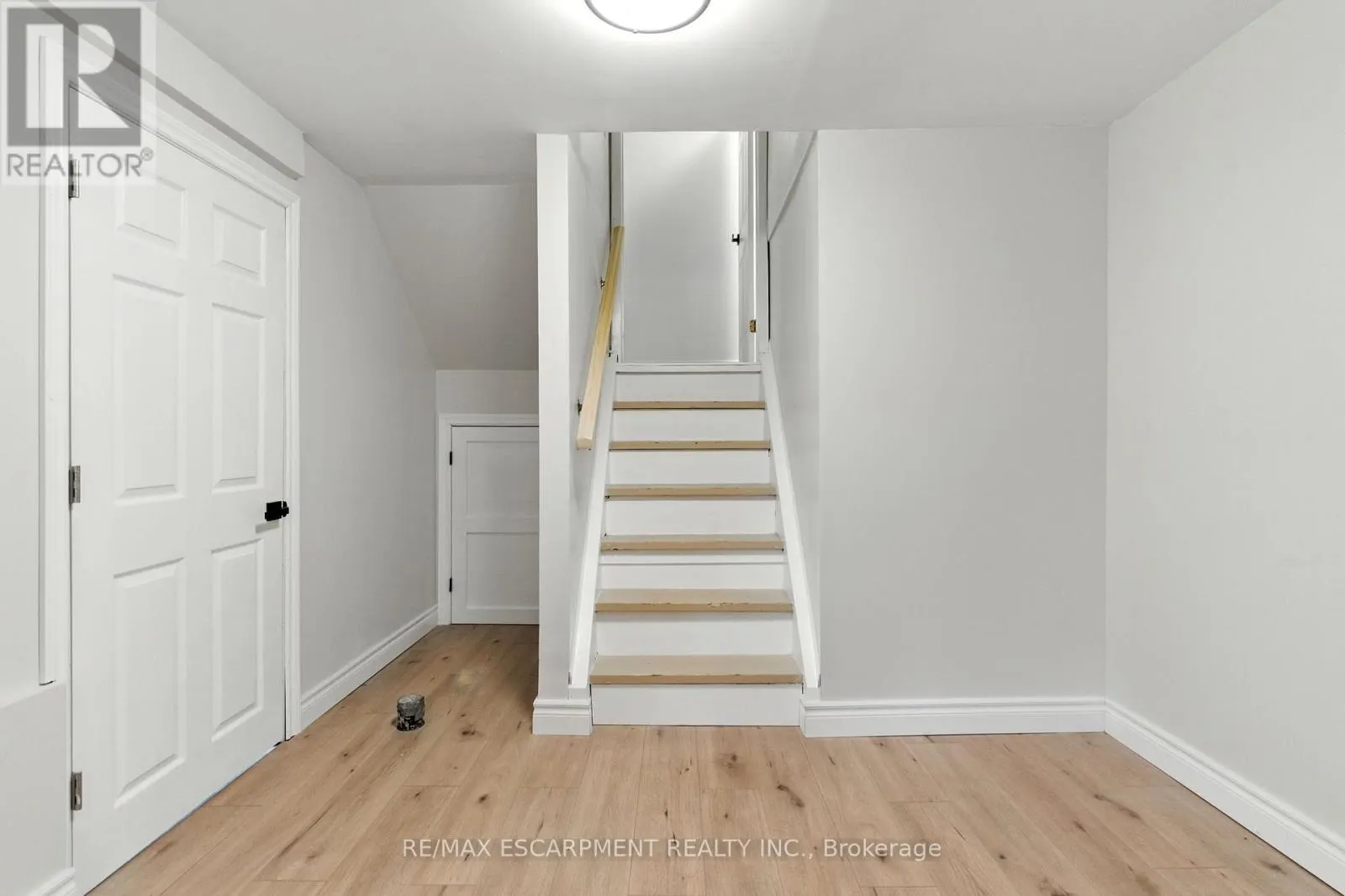 1423 THORNTON ROAD